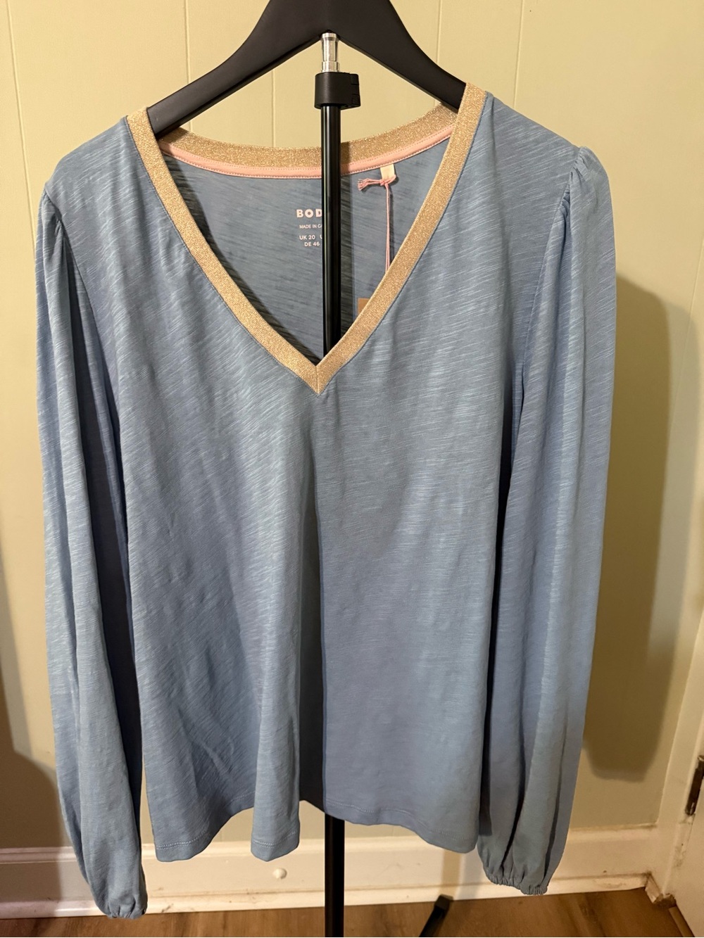 BODEN Lightweight V-Neck Long Sleeve Top in Light Blue with Gold Trim